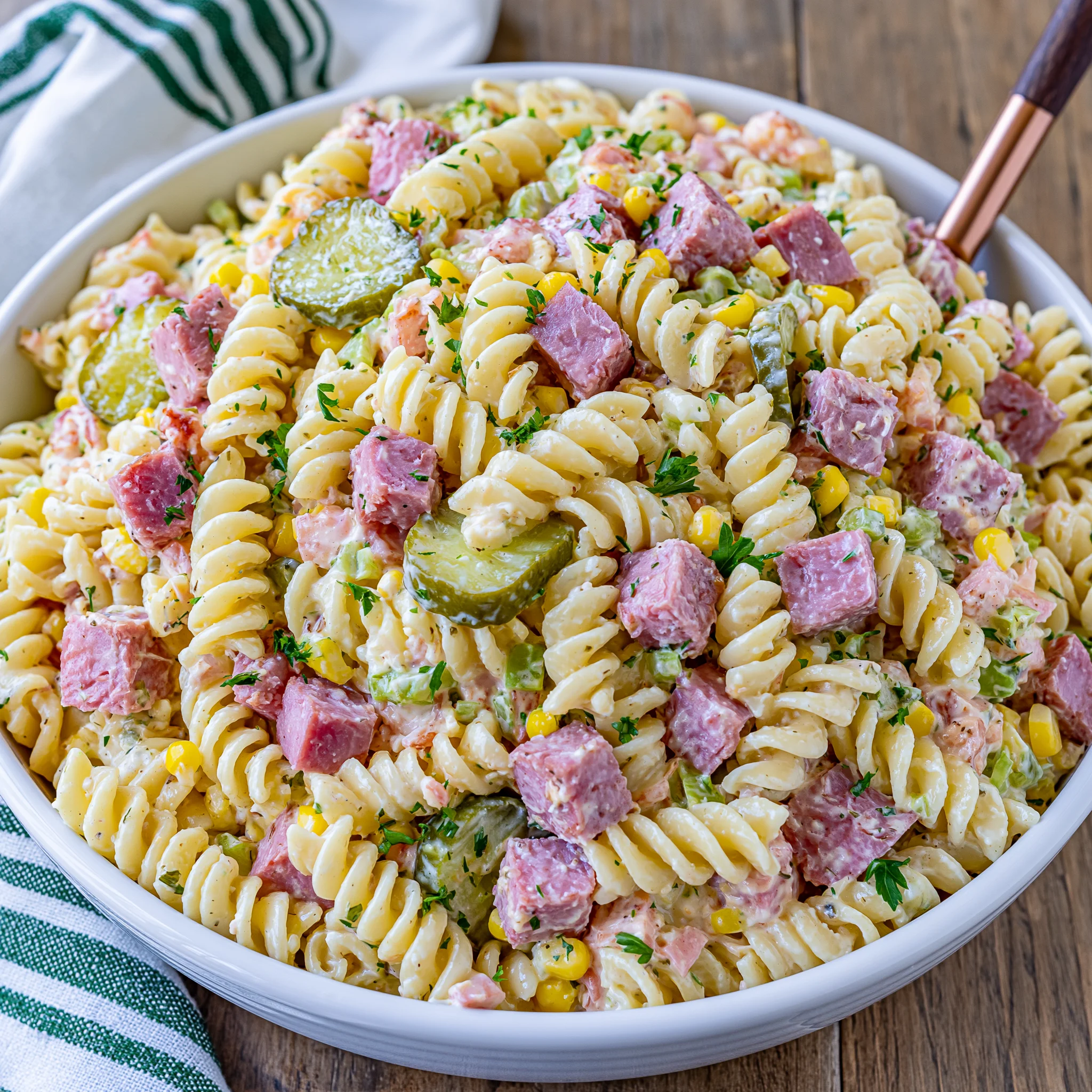 Ham & Pickle Pasta Salad Recipe (Quick & Easy!)