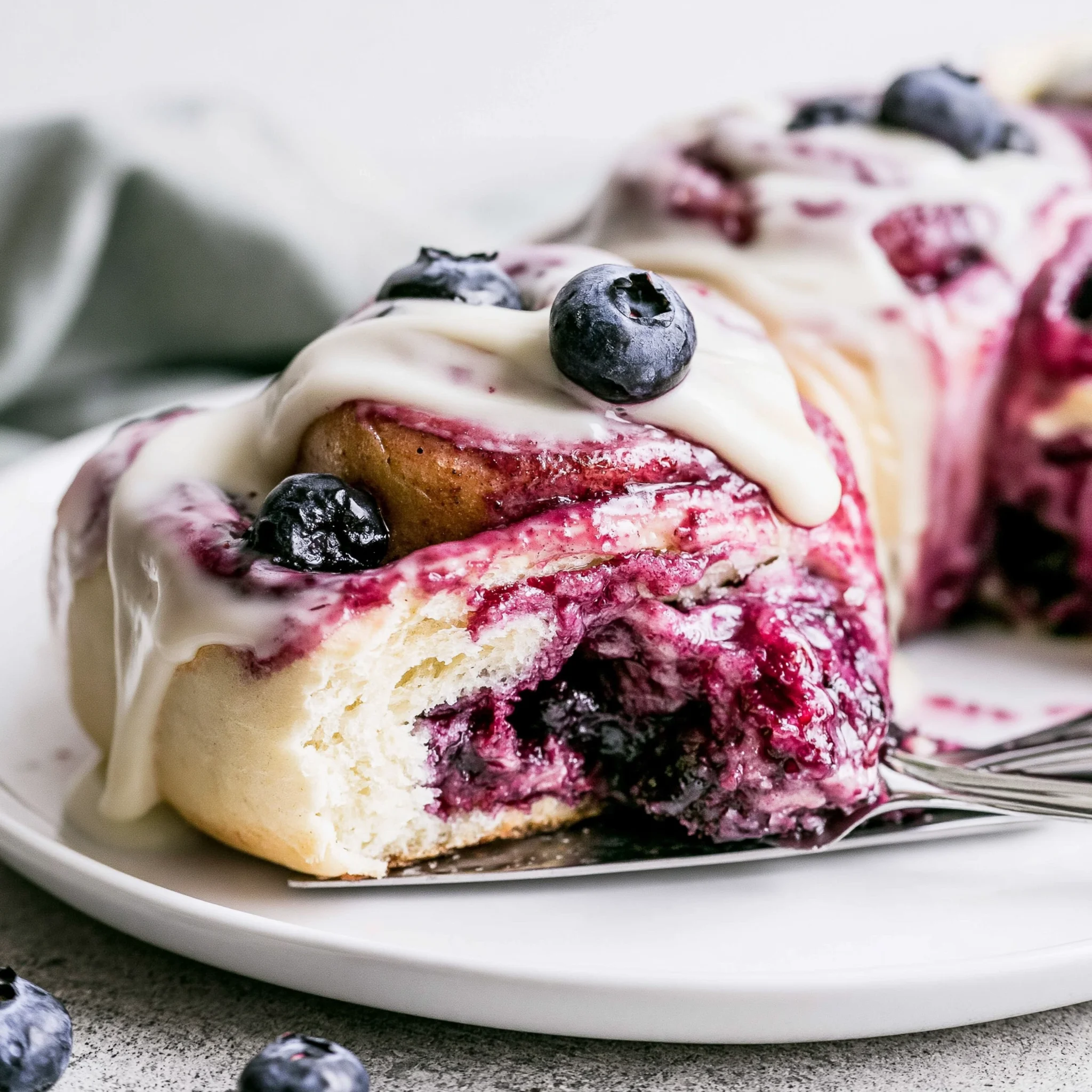 Blueberry Cinnamon Rolls Recipe (Soft and Gooey!)