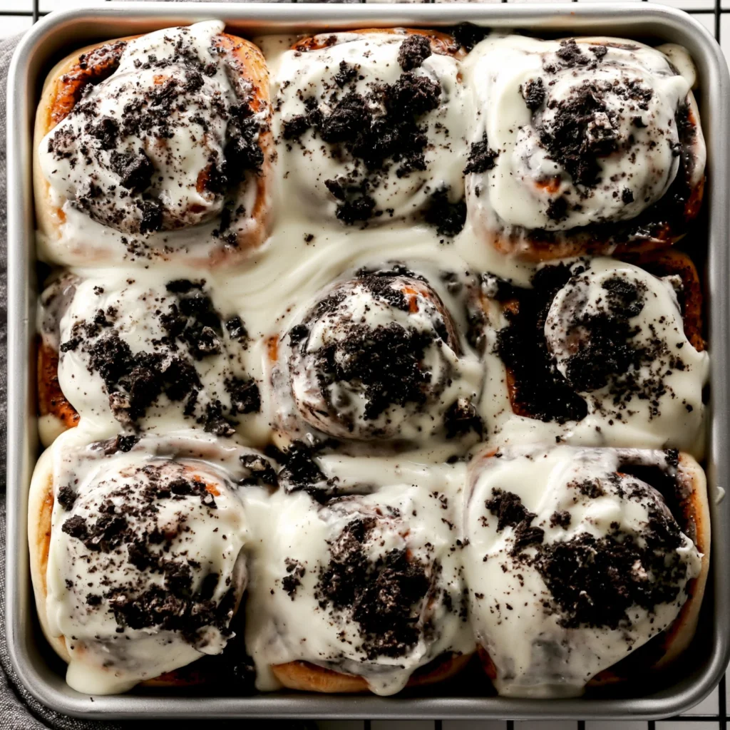 Cookies and Cream Cinnamon Rolls Recipe with Thick Cream Cheese Glaze